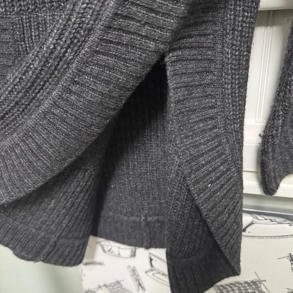 UGG Charcoal Cowl Neck Sweater - Size MED NWOT - Picture 5 of 11